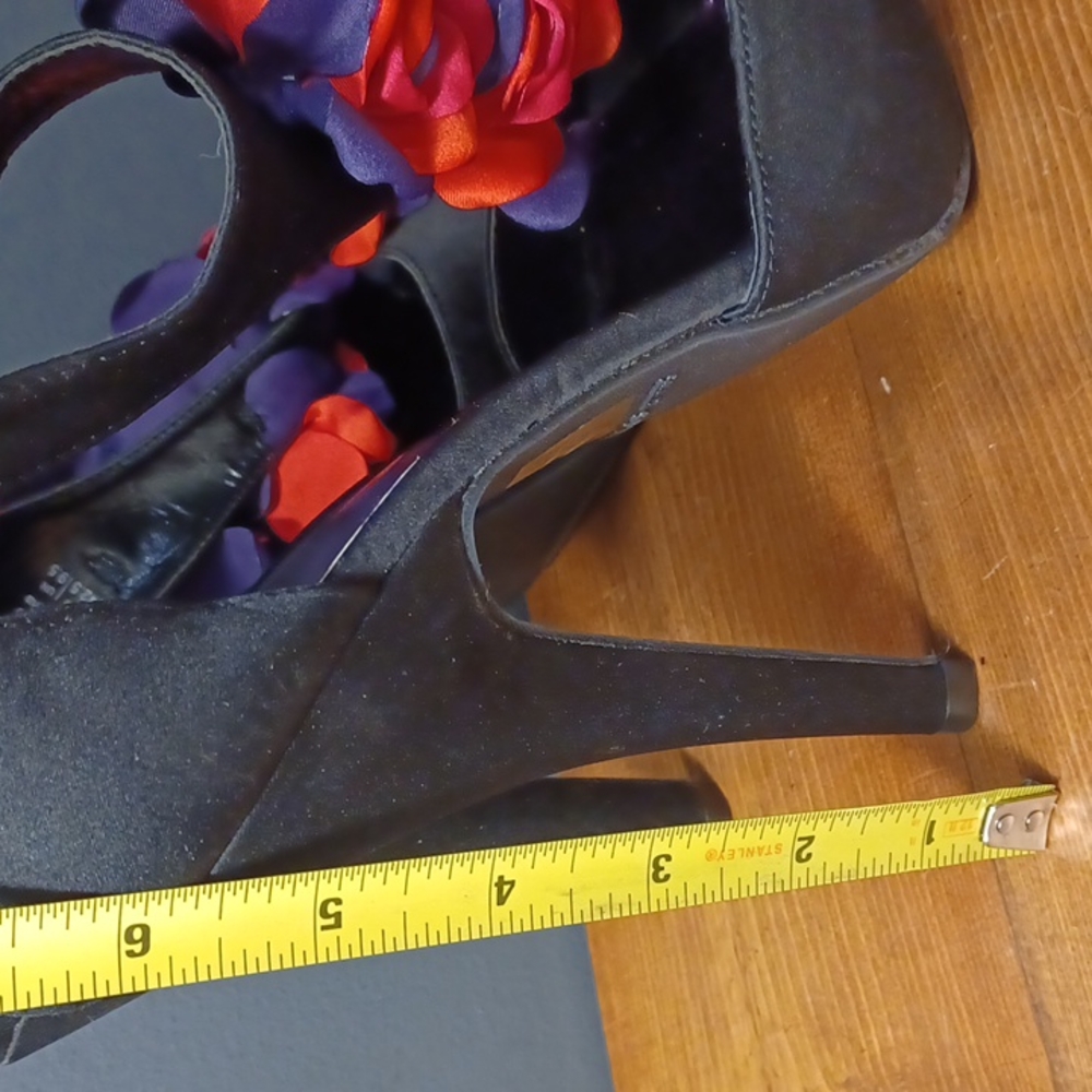 Call it Spring platforms - Picture 7 of 15